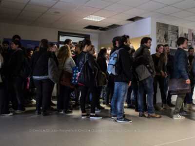 Il sit-in degli studenti della facolt� di Architettura